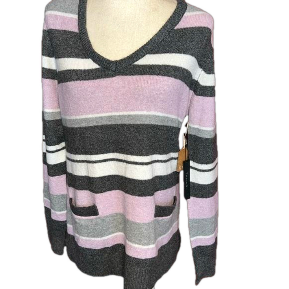 NWT Tahari V-Neck Sweater Stripes M